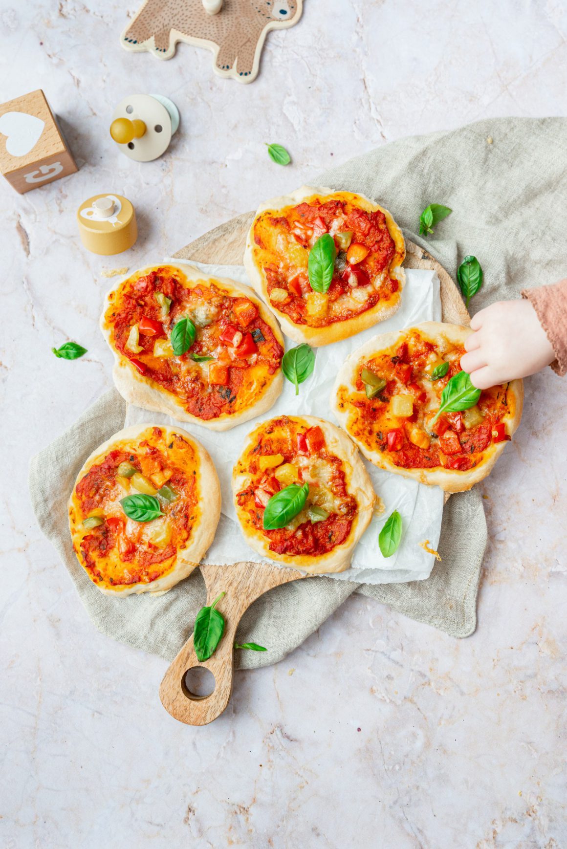 confettipizza met verstopte-groentesaus