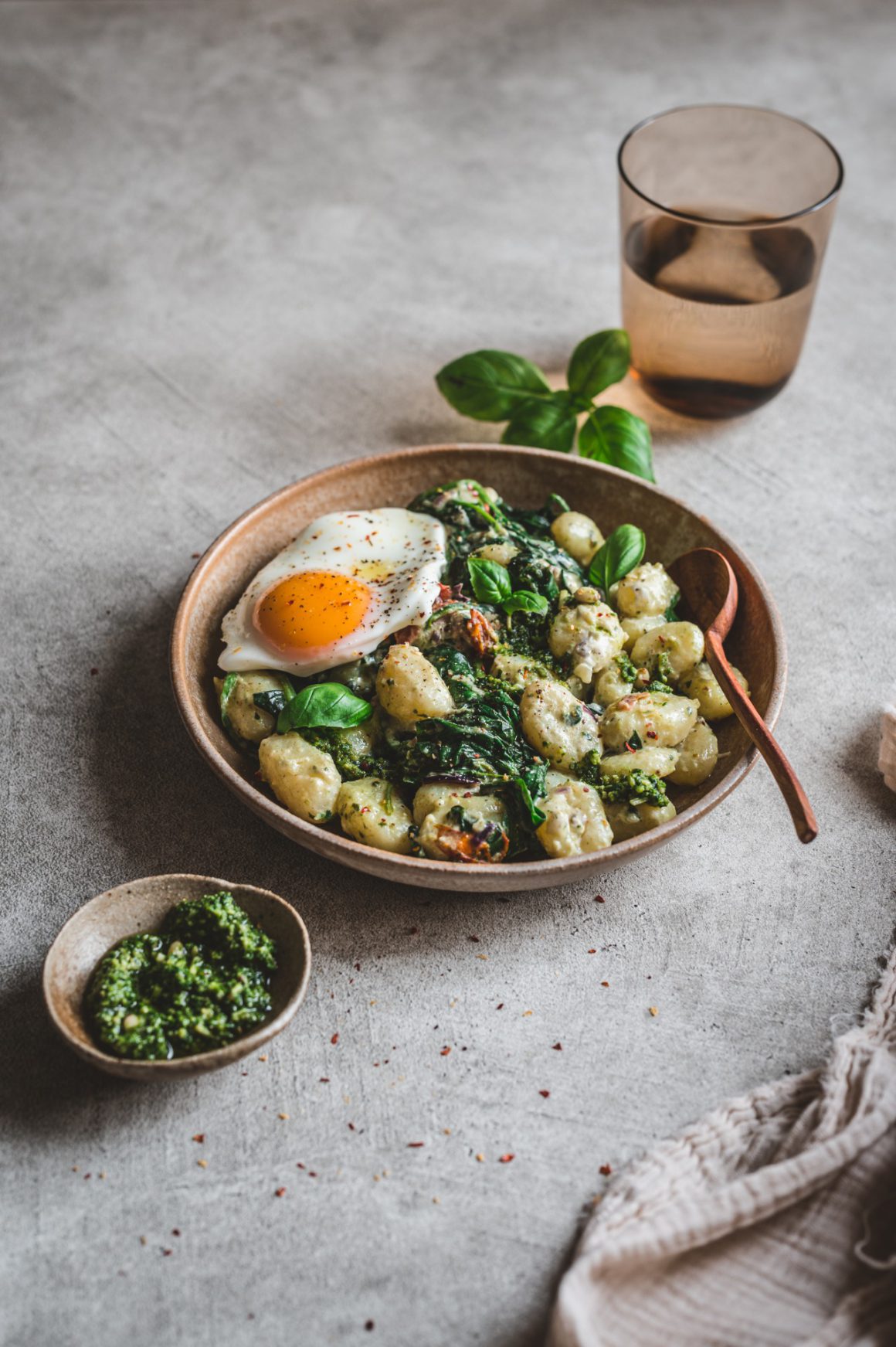 Romige gnocchi met pesto en spinazie2