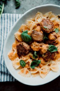 pasta met tonijnballetjes