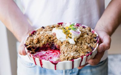 Crumble met zacht fruit en passievrucht