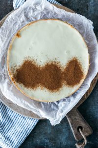 Boterkoek met een topping van cheesecake