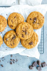 chocolate chip cookies