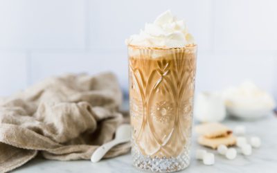 Witte chocolademelk met espresso