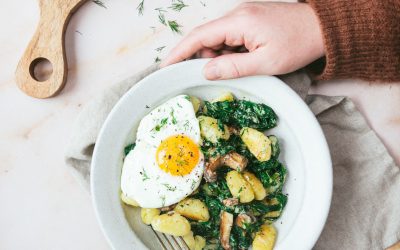 Romige gnocchi met spinazie, shiitake en ei