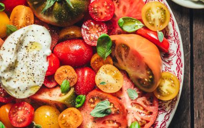 Simpele tomatensalade met burrata